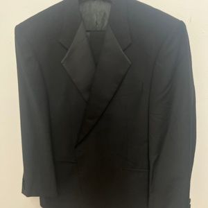 Men’s tuxedo jacket and pants